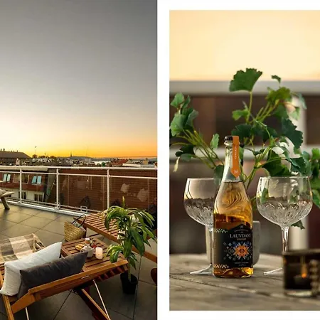 Torgalmenningen Town Square, Yet Quiet, Elevator In Building * Берген