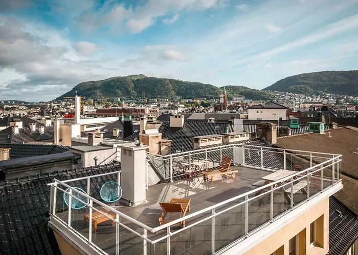 Torgalmenningen Town Square, Yet Quiet, Elevator In Building * Bergen