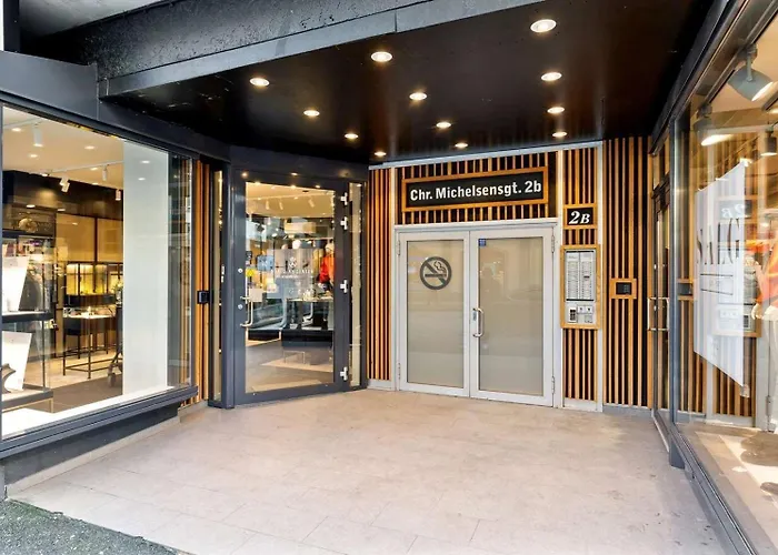 Torgalmenningen Town Square, Yet Quiet, Elevator In Building Appartement Bergen